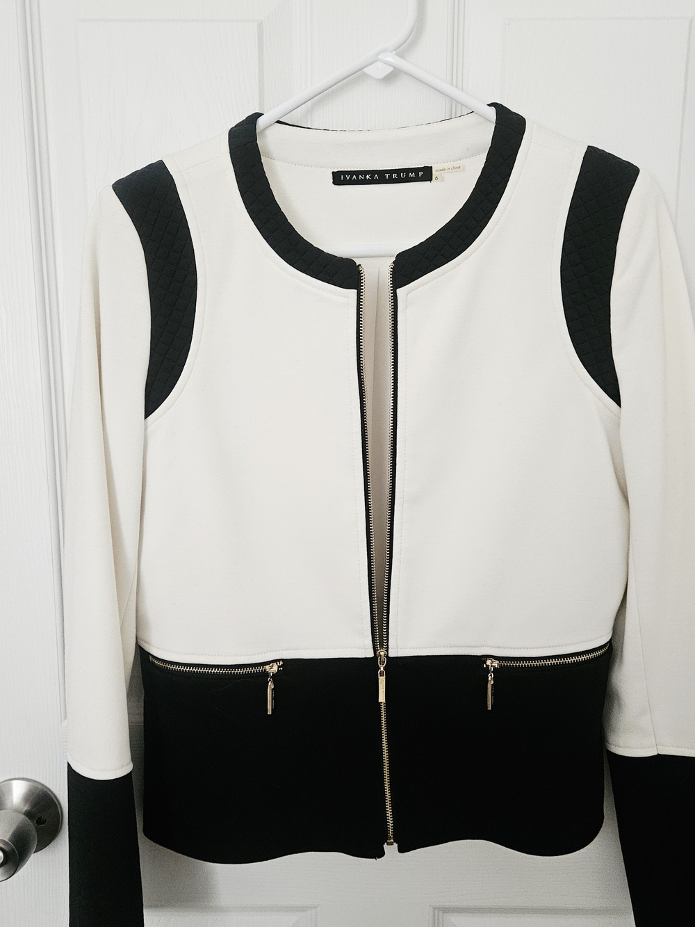 Ivanka Trump Cream and Black Zip-Front Colorblock Blazer